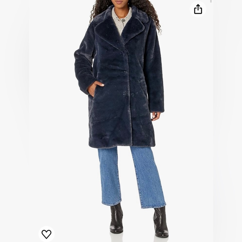 NWOT Velvet by Graham & Spencer Women’s Evalyn Lux Faux Fir Overcoat
